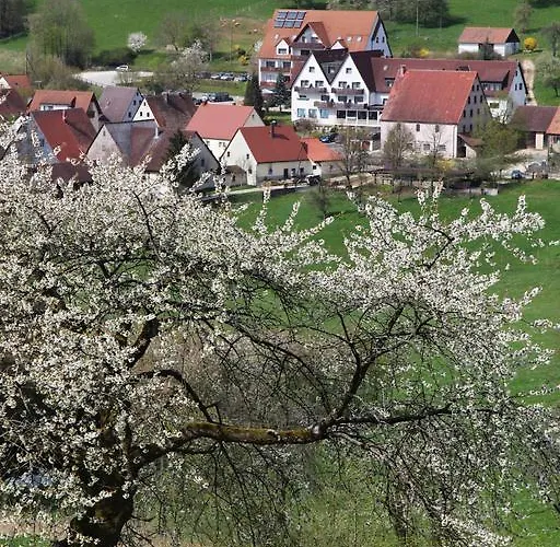 Landidyll Zum Alten Schloss Hotel Kirchensittenbach