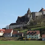 Otel Landidyll Zum Alten Schloss