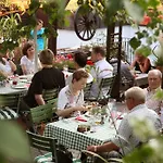 Otel Landidyll Zum Alten Schloss 3*