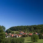 Landidyll Zum Alten Schloss Otel Kirchensittenbach