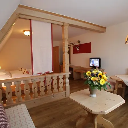 Landidyll Zum Alten Schloss Hotel 3*