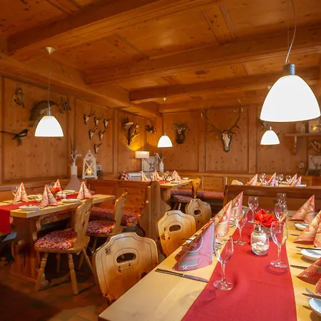 فندق Landidyll Zum Alten Schloss